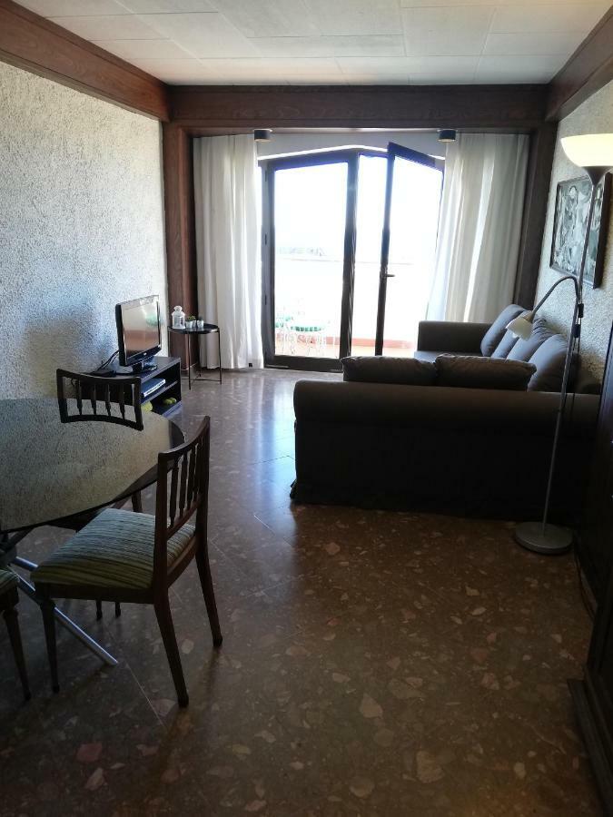 Ocean View Apartment กอสตา ดา กาปาริกา ภายนอก รูปภาพ
