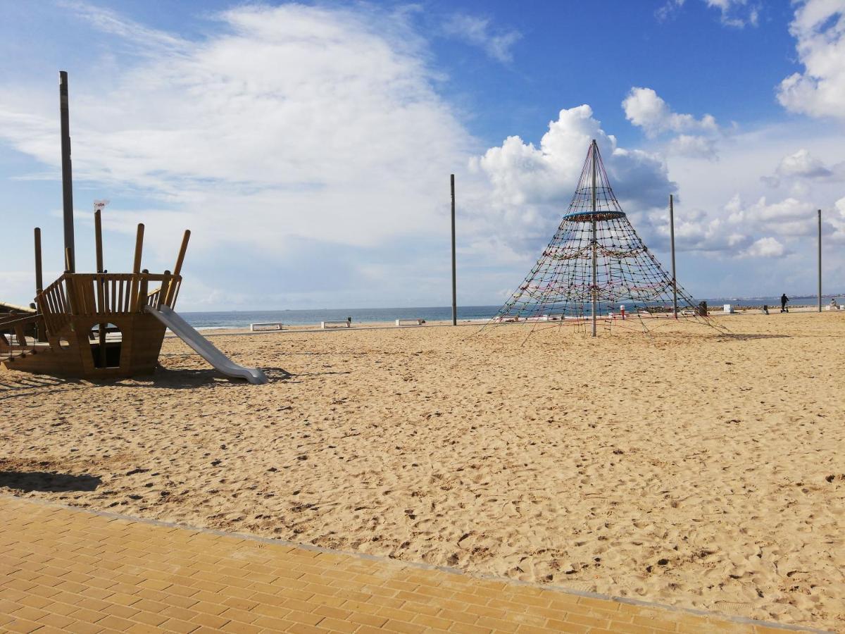 Ocean View Apartment กอสตา ดา กาปาริกา ภายนอก รูปภาพ